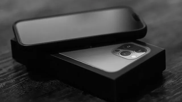 iPhone 13
