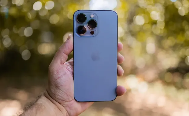 iPhone 13