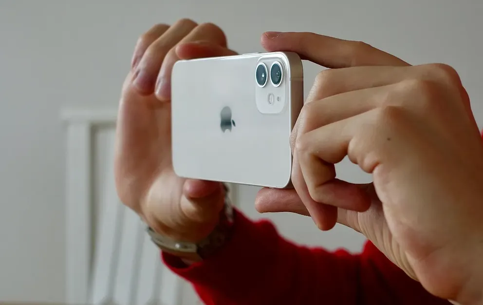 iPhone 12